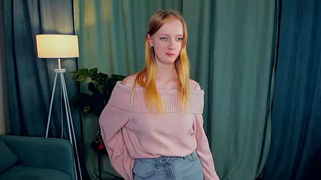 Snapshot of ErinnStandifer chatting on February 28, 2026, 6:29 pm ErinnStandifer online show from February 28, 2026, 6:29 pm