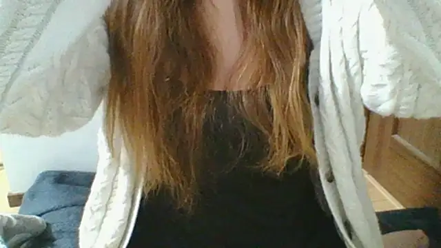 Snapshot of emcchi67 chatting on February 27, 2026, 1:06 am emcchi67 online show from February 27, 2026, 1:06 am