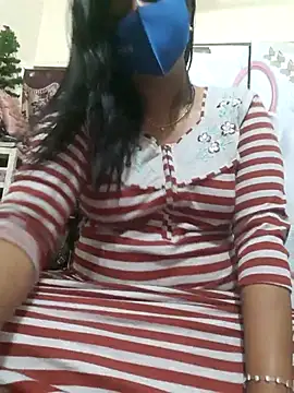 Snapshot of Tamil_Luckly_girl chatting on June 6, 2026, 1:49 pm Tamil Luckly girl online show from June 6, 2026, 1:49 pm