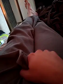 Snapshot of valetrav5 chatting on February 15, 2026, 9:03 pm valetrav5 online show from February 15, 2026, 9:03 pm