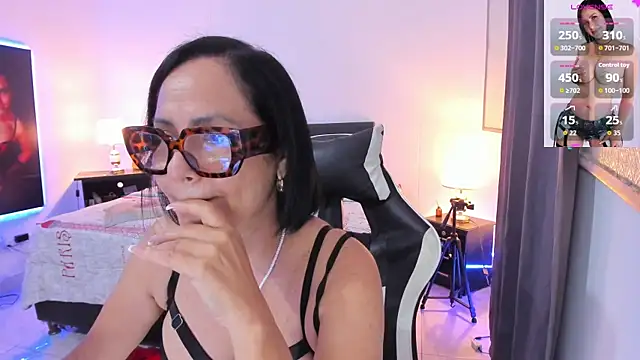 Snapshot of RubyStrome chatting on February 19, 2026, 9:39 am RubyStrome online show from February 19, 2026, 9:39 am