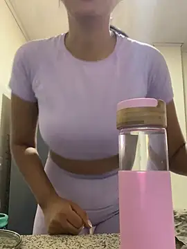 Yirleyll online show from March 2, 2026, 12:01 pm