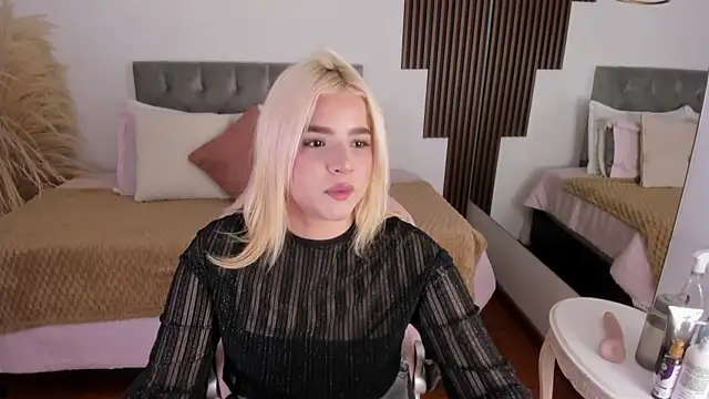 BarbieHannaB  online show from February 19, 2026, 7:00 pm