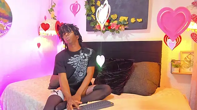 Snapshot of Mashall_lee chatting on February 23, 2026, 7:25 pm Mashall lee online show from February 23, 2026, 7:25 pm