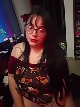 daphneev online show from May 10, 2026, 6:39 am