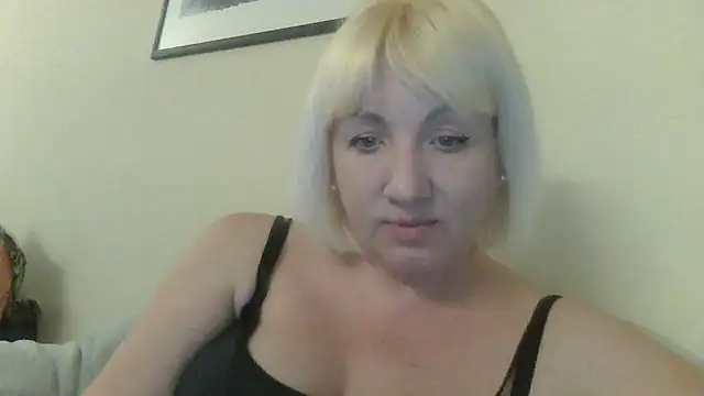 Snapshot of Alena1107 chatting on February 26, 2026, 7:36 pm Alena1107 online show from February 26, 2026, 7:36 pm