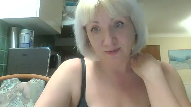 Snapshot of Alena1107 chatting on February 23, 2026, 8:09 pm Alena1107 online show from February 23, 2026, 8:09 pm