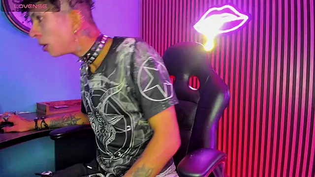 Maximoking26 online show from February 27, 2026, 12:27 pm