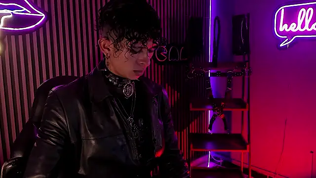 Maximoking26 online show from March 20, 2026, 3:18 am