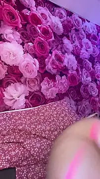 Snapshot of Sara25_07 chatting on February 21, 2026, 9:11 am Sara25 07 online show from February 21, 2026, 9:11 am