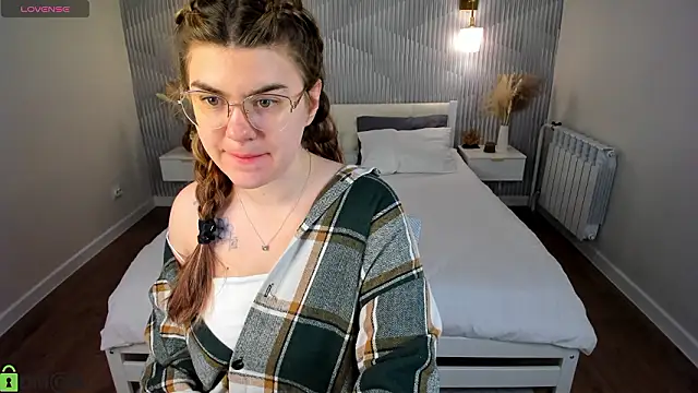 Snapshot of zoe_j0y chatting on February 27, 2026, 9:31 am zoe j0y online show from February 27, 2026, 9:31 am