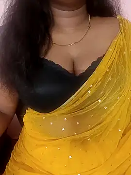 Snapshot of Sravani_ chatting on February 27, 2026, 5:40 am Sravani online show from February 27, 2026, 5:40 am