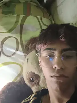 Soyyo-miamor online show from July 7, 2026, 4:48 am
