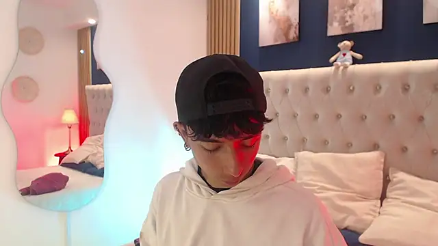 Aiden Rivers  online show from March 31, 2026, 12:51 pm