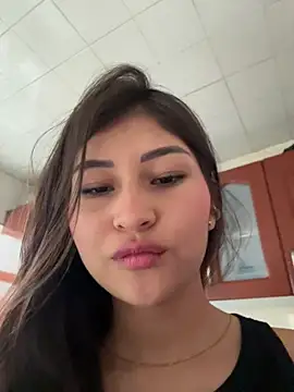 Snapshot of Aylin_fire chatting on March 23, 2026, 7:03 pm Aylin fire online show from March 23, 2026, 7:03 pm