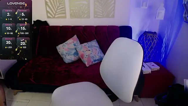 spicydollx online show from April 14, 2026, 1:49 pm