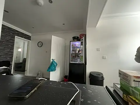 jadey19x online show from February 18, 2026, 2:24 pm