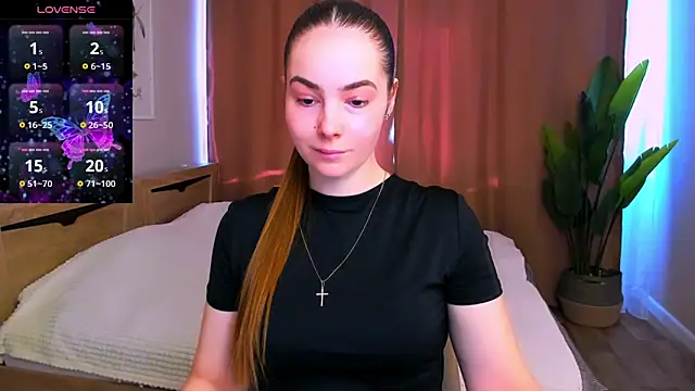 Maddy Wood  online show from March 14, 2026, 12:11 pm