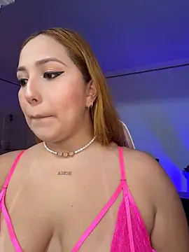 Kiarhatrixie1 online show from April 10, 2026, 5:42 pm