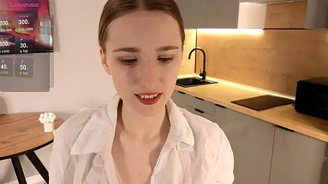 AshleyyJones online show from April 30, 2026, 2:13 pm