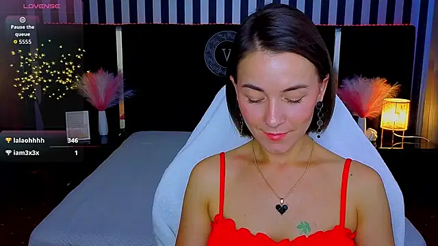 GracefulMichelle online show from June 14, 2026, 5:52 am