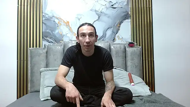 Snapshot of Dilan_Lust chatting on February 26, 2026, 11:43 am Dilan Lust online show from February 26, 2026, 11:43 am