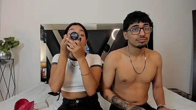 Mia Iron online show from March 17, 2026, 12:19 pm