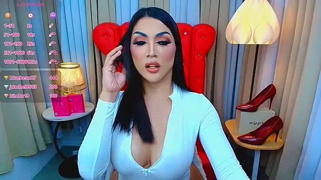 Laureen Hilton online show from July 28, 2026, 3:21 pm