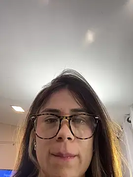 aleessiia online show from April 2, 2026, 1:29 pm