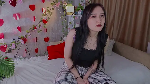 Snapshot of ThoraHaring chatting on February 25, 2026, 4:45 am ThoraHaring online show from February 25, 2026, 4:45 am