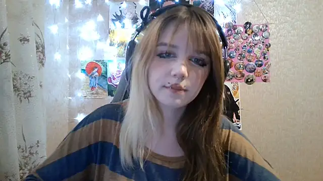 Snapshot of MilaTyan chatting on July 24, 2026, 4:03 pm MilaTyan online show from July 24, 2026, 4:03 pm