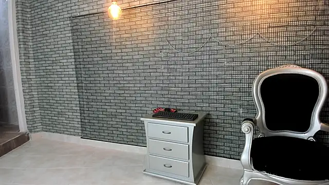 hillary bigbutt online show from March 14, 2026, 1:22 am