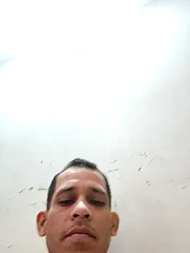 luna29 online show from May 3, 2026, 6:44 pm