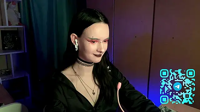 MabelDefina online show from April 4, 2026, 1:06 pm