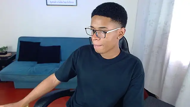 Snapshot of liiam3 chatting on February 26, 2026, 8:42 pm liiam3 online show from February 26, 2026, 8:42 pm