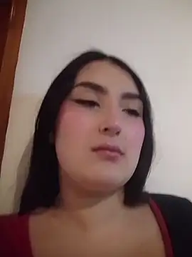 zoe moon   online show from May 29, 2026, 1:39 pm