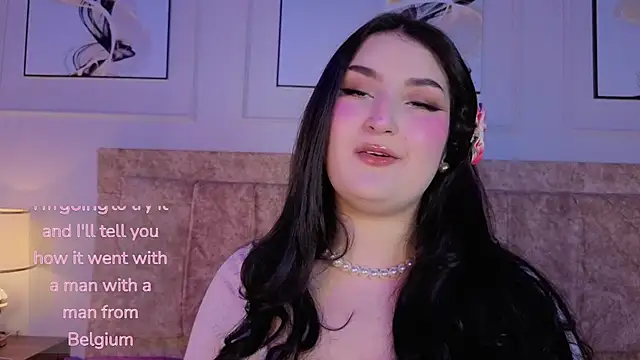 zoe moon   online show from July 21, 2026, 2:07 pm