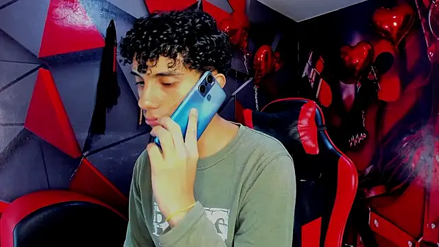 Snapshot of Gay_Red_Room chatting on February 27, 2026, 3:07 am Gay Red Room online show from February 27, 2026, 3:07 am