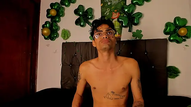 Snapshot of Gay_Red_Room chatting on March 29, 2026, 3:19 am Gay Red Room online show from March 29, 2026, 3:19 am