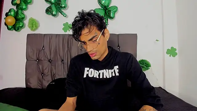 Snapshot of Gay_Red_Room chatting on April 11, 2026, 3:03 am Gay Red Room online show from April 11, 2026, 3:03 am