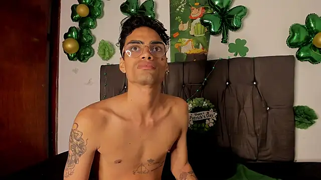 Snapshot of Gay_Red_Room chatting on March 28, 2026, 3:07 am Gay Red Room online show from March 28, 2026, 3:07 am