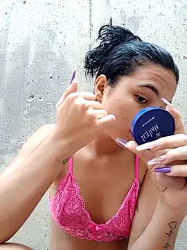 Little-Pussy19 online show from March 2, 2026, 1:18 pm