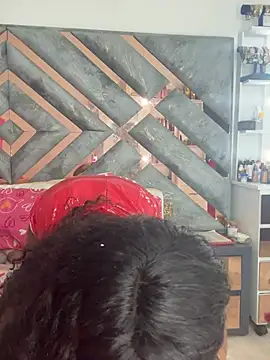 Snapshot of valenntinna chatting on February 19, 2026, 11:45 pm valenntinna online show from February 19, 2026, 11:45 pm