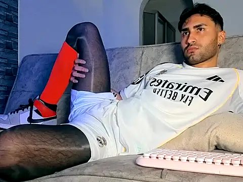 Justdavid  online show from June 19, 2026, 11:09 pm