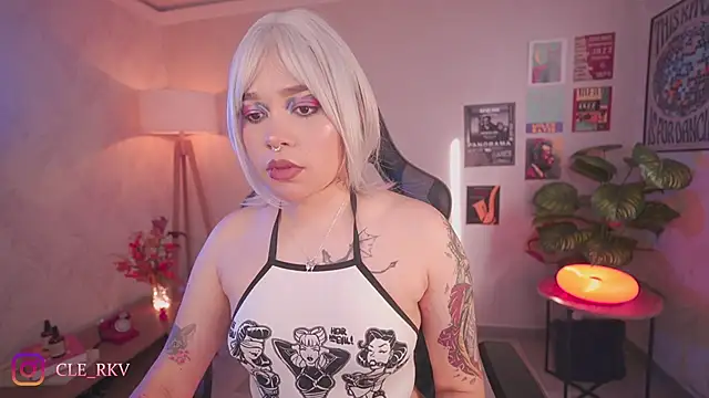 Snapshot of violette_clerk1_ chatting on June 4, 2026, 8:46 pm violette clerk1 online show from June 4, 2026, 8:46 pm
