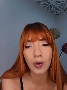 Snapshot of Valeriee1 chatting on February 20, 2026, 6:26 am Valeriee1 online show from February 20, 2026, 6:26 am