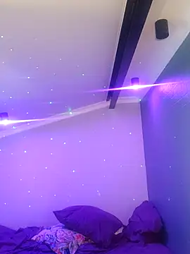 Snapshot of On_ViBE chatting on February 21, 2026, 11:01 am On ViBE online show from February 21, 2026, 11:01 am