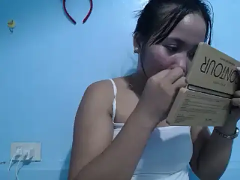 Snapshot of Creamy_Pussy21xx chatting on April 7, 2026, 12:40 pm Creamy Pussy21xx online show from April 7, 2026, 12:40 pm