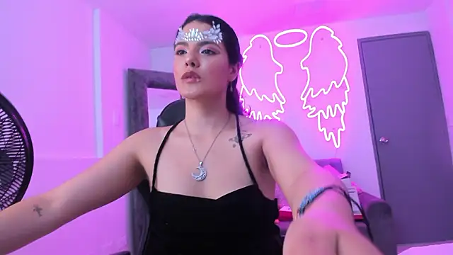 Evelin  thompsson online show from March 13, 2026, 3:11 am