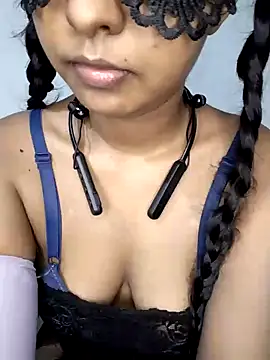 ASHANYA JAYASOORIYA online show from March 27, 2026, 1:01 pm